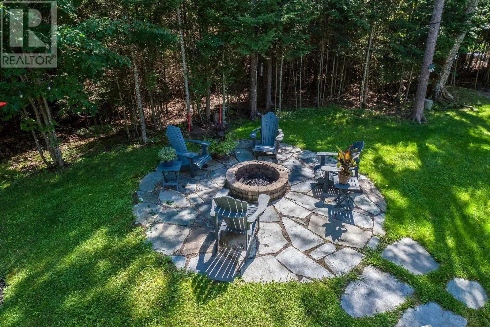 437 Heddas Way