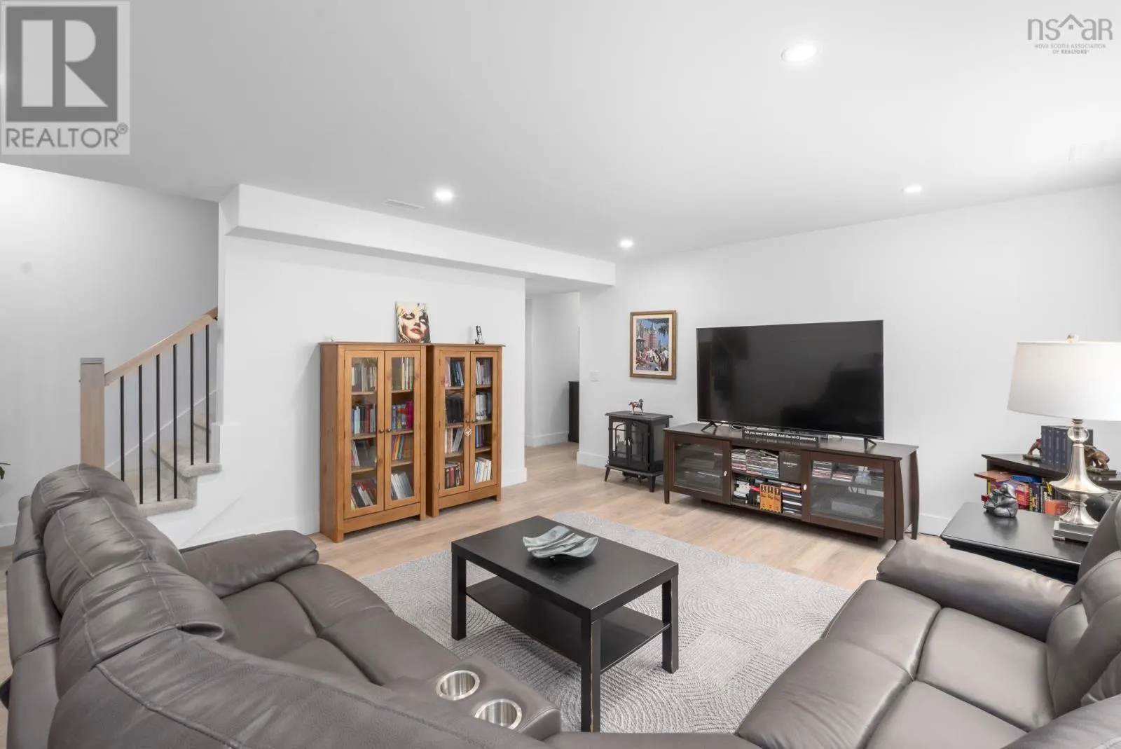 437 Heddas Way