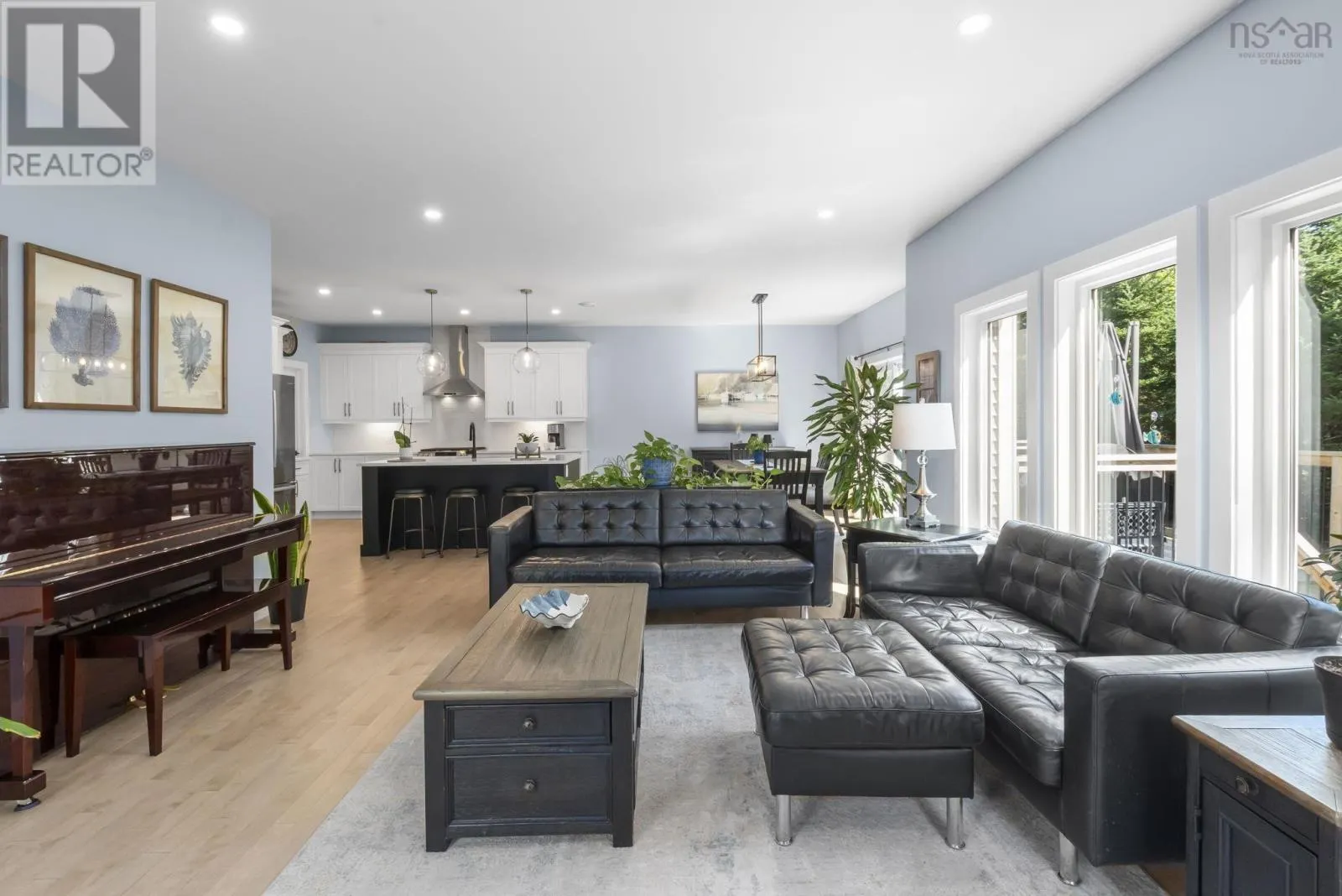 437 Heddas Way