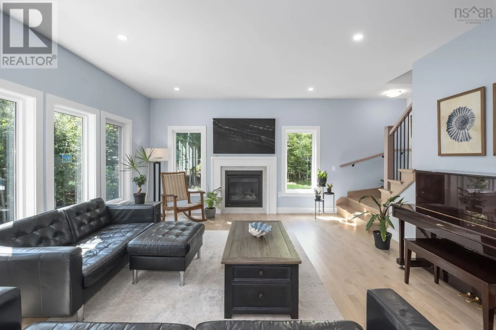 437 Heddas Way