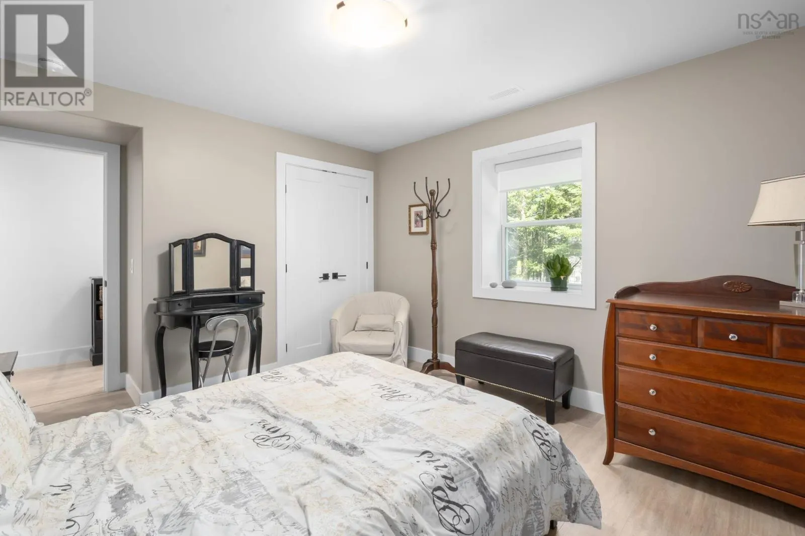 437 Heddas Way