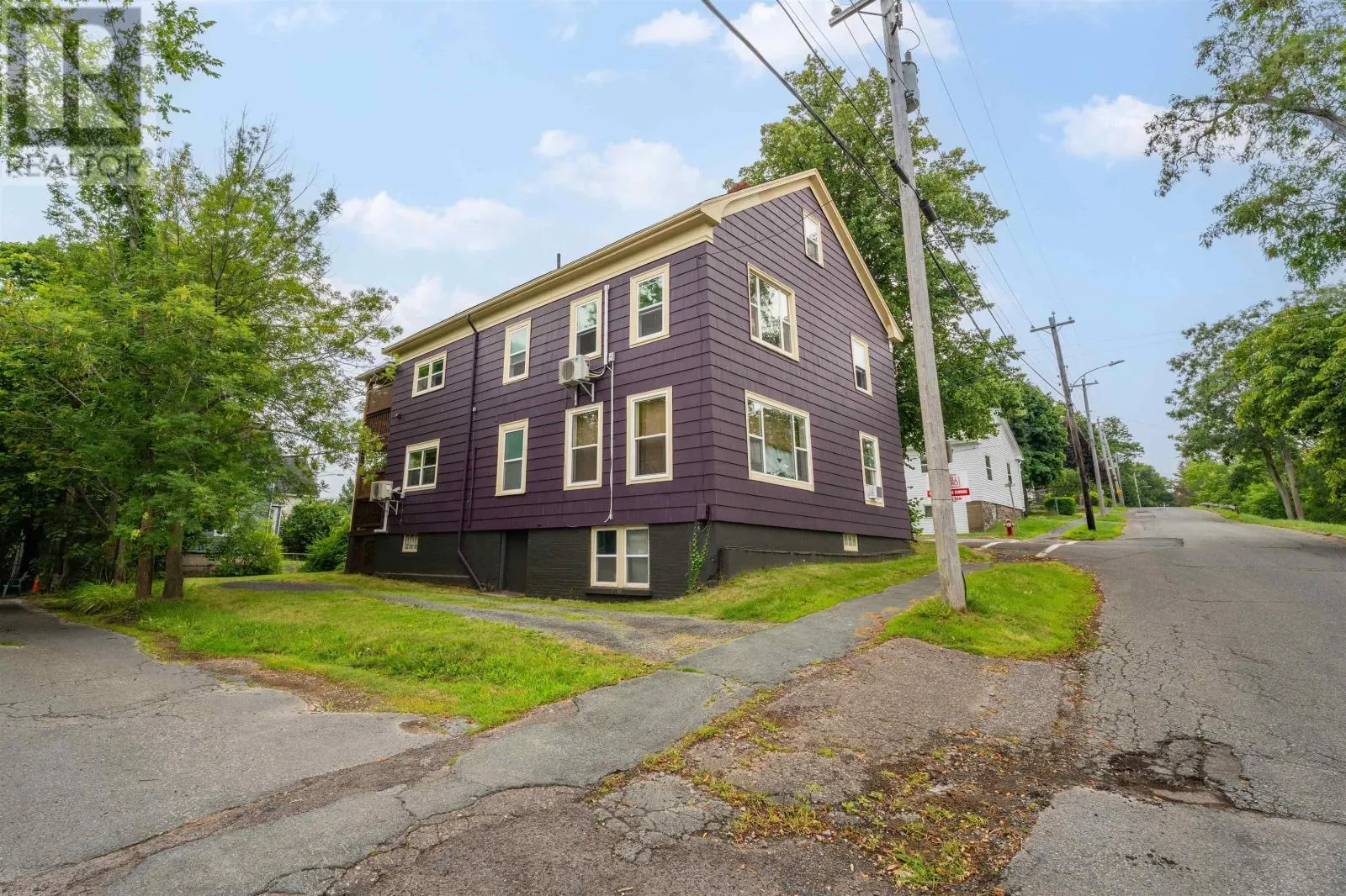 9 Cedar Street