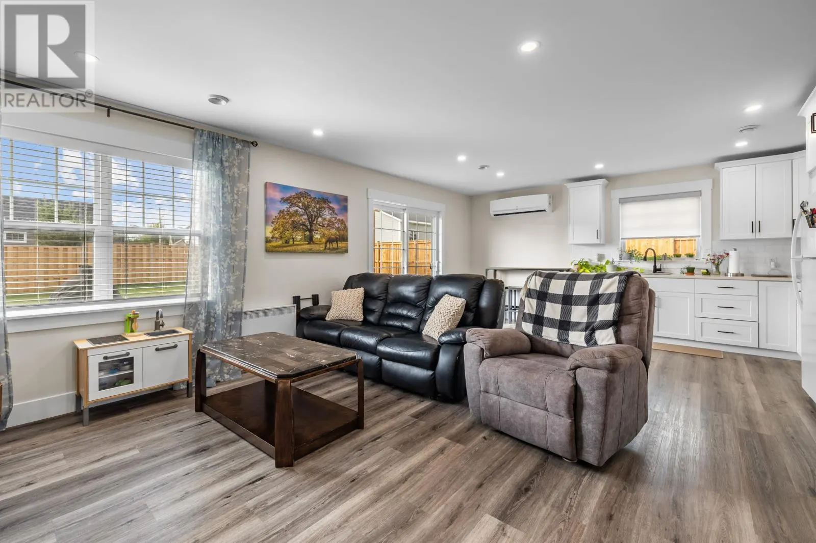 43 Stephanie Drive