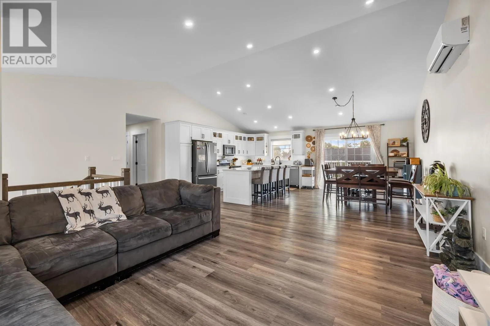 43 Stephanie Drive