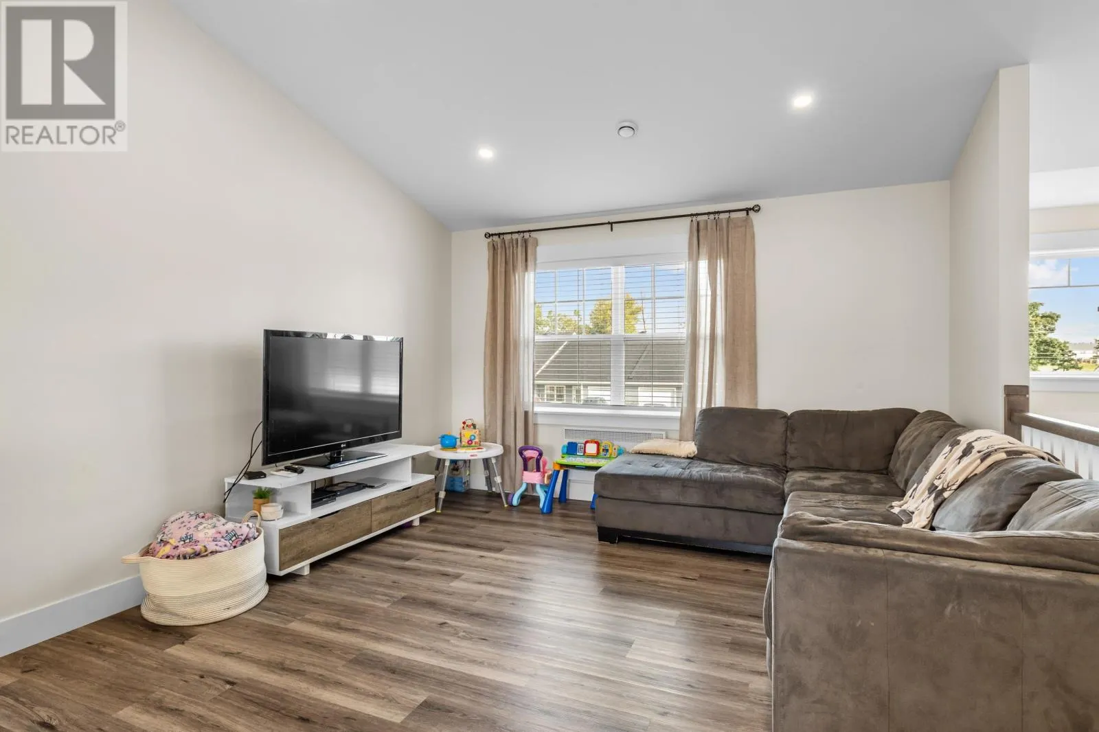 43 Stephanie Drive