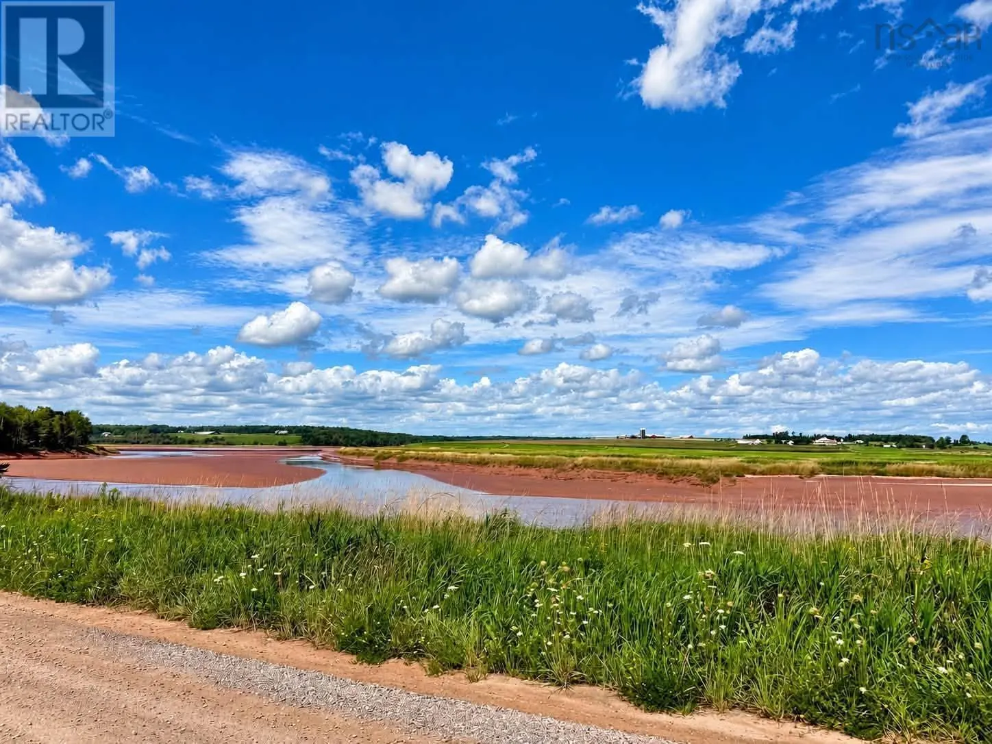 37 High Tide Road