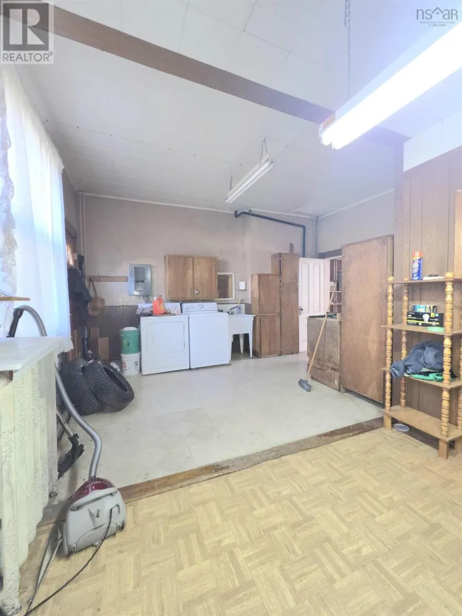 284 Foord Street