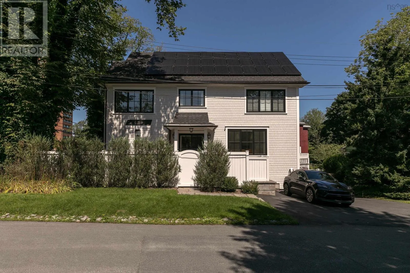 805 Tower Road