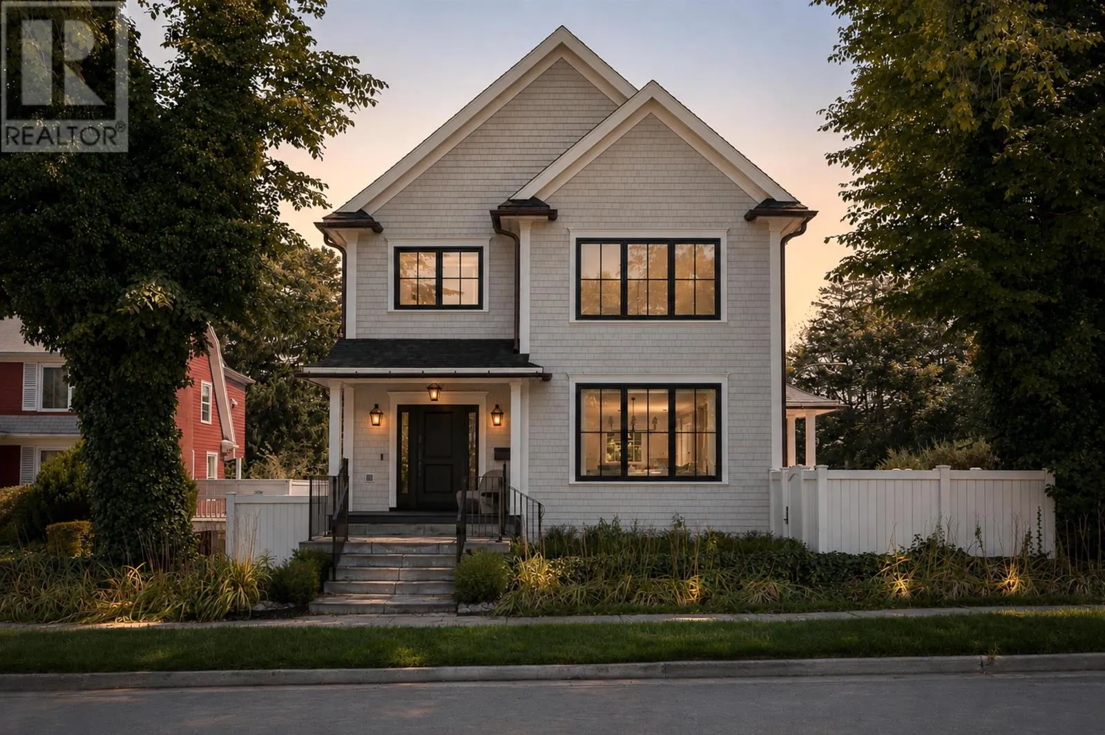 805 Tower Road