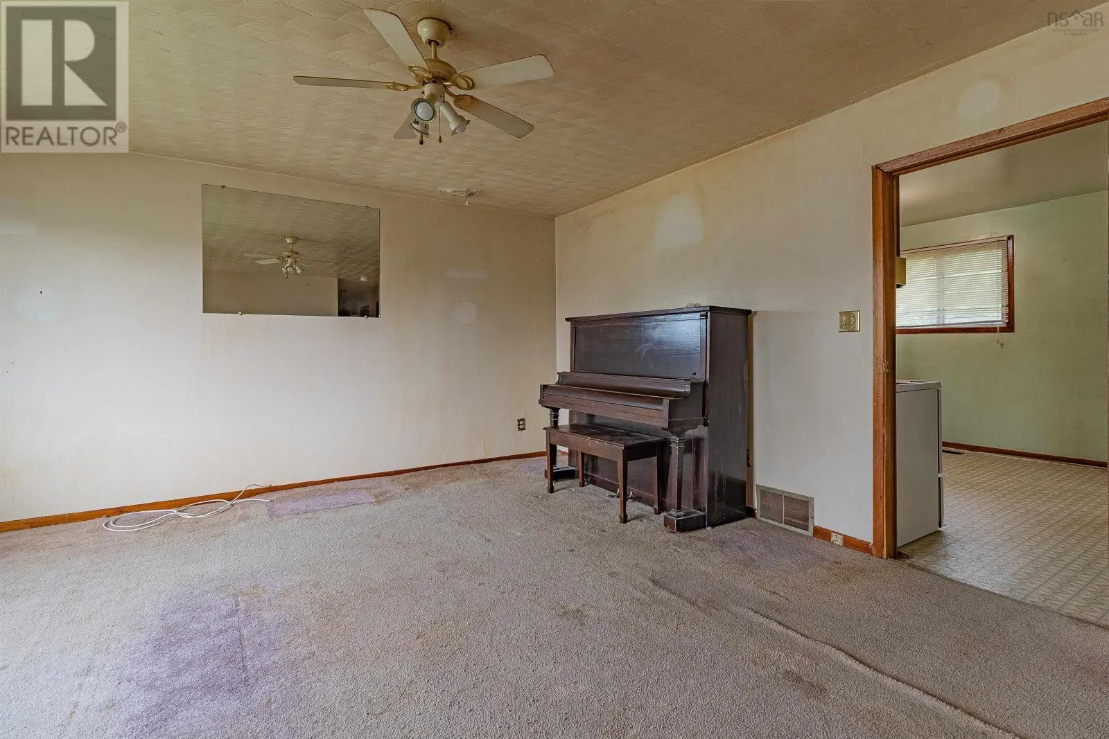 11 Tamarac Drive