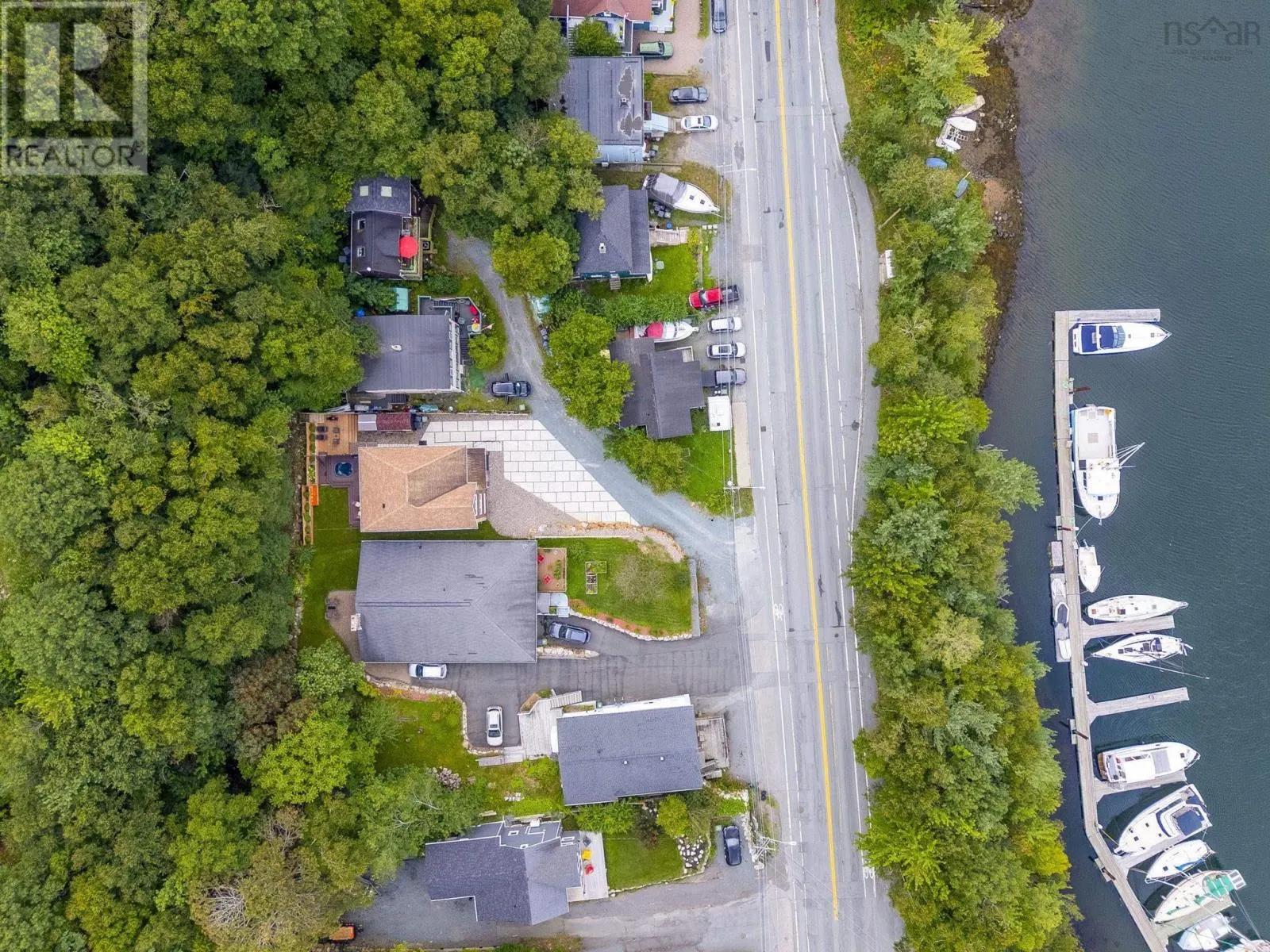 8 & 10 Sailboat Lane