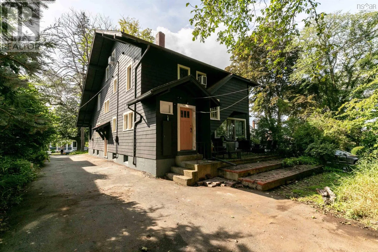 6443 Coburg Road