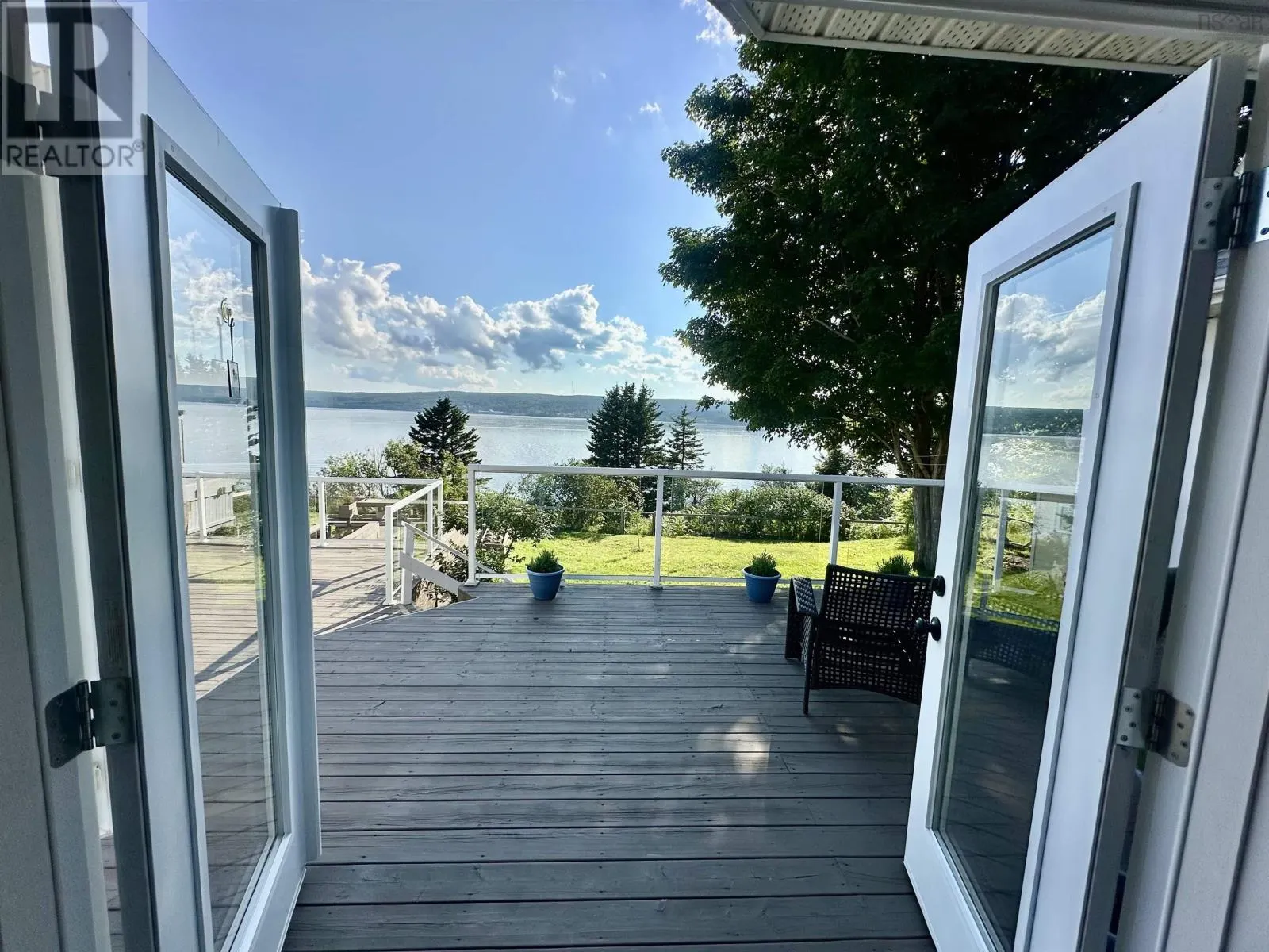 45 Embree Island Road
