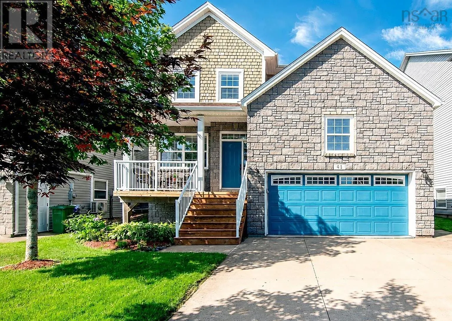 41 Hollyhock Way