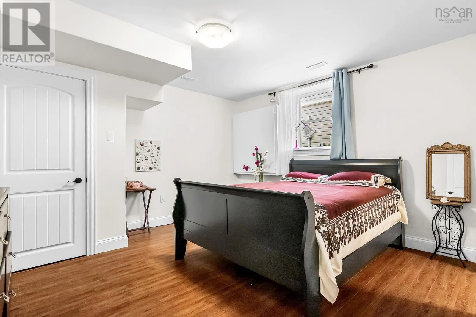 41 Hollyhock Way
