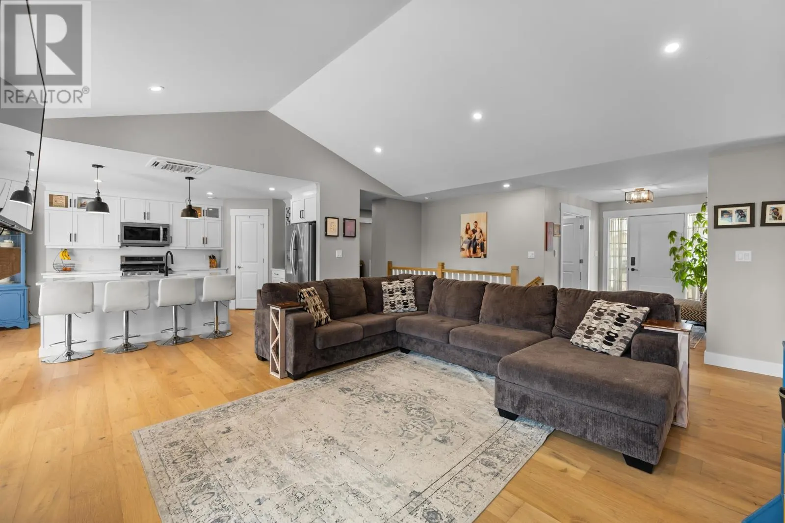 31 Lantern Crescent