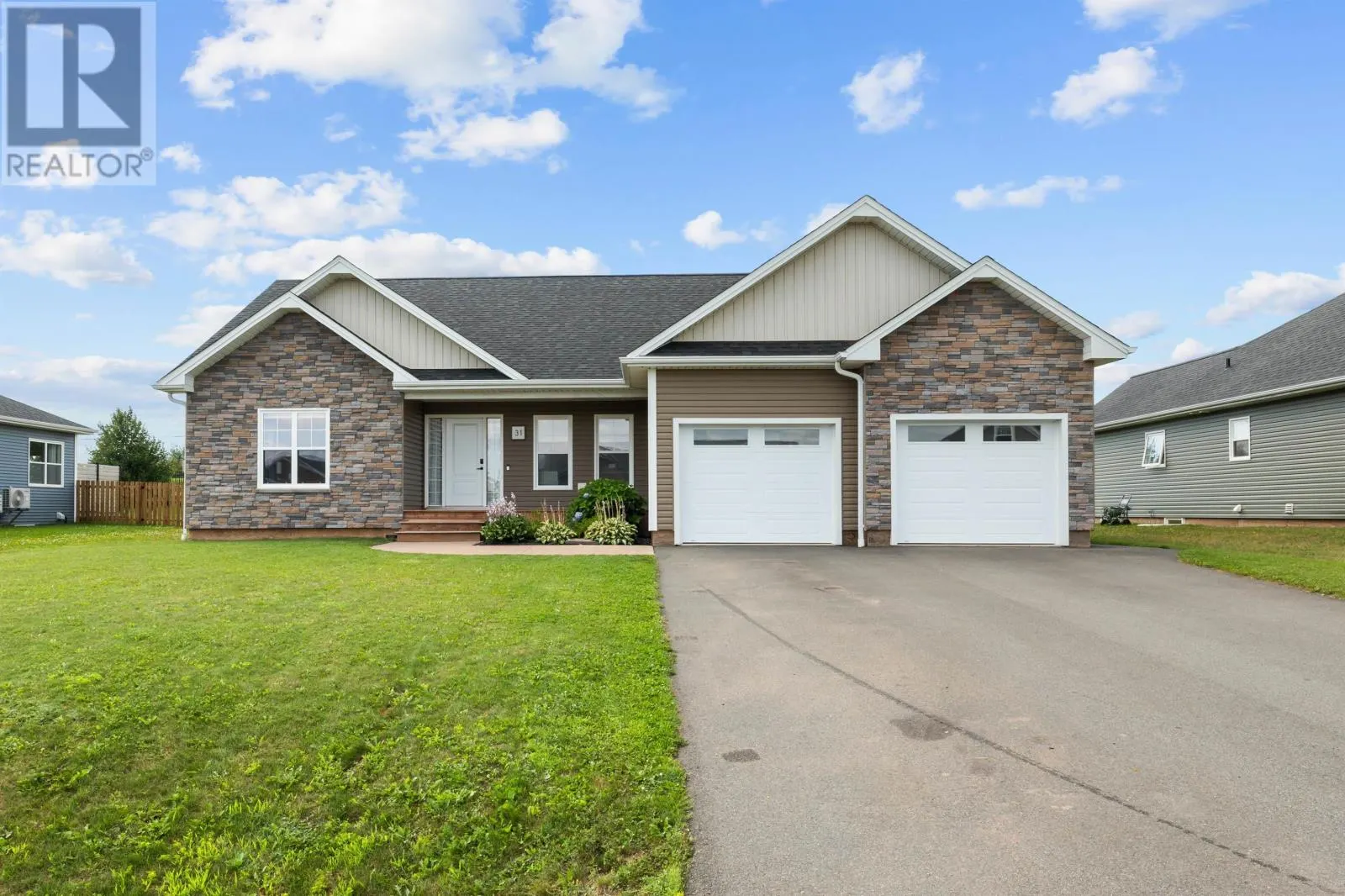 31 Lantern Crescent