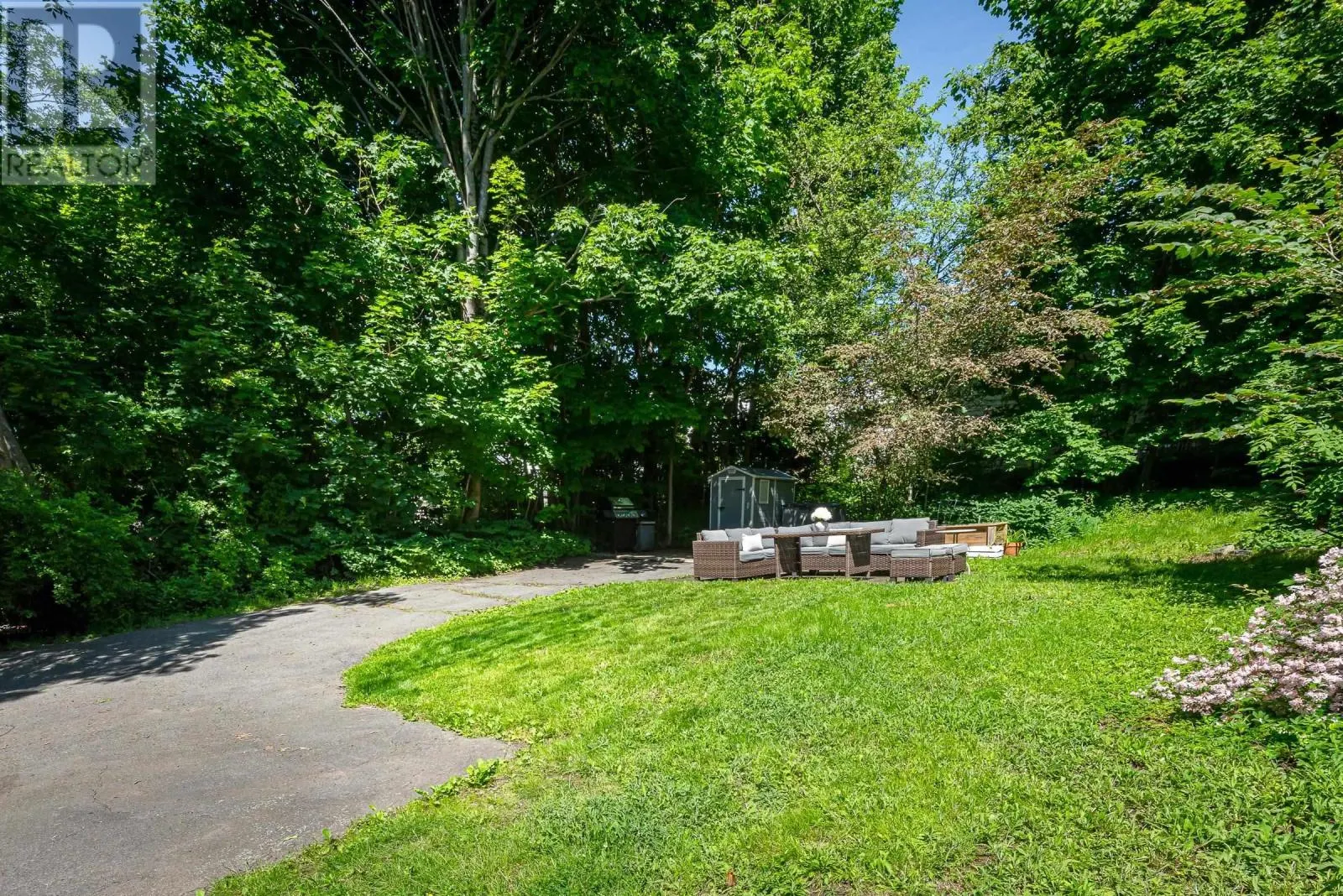 6937 Chebucto Road