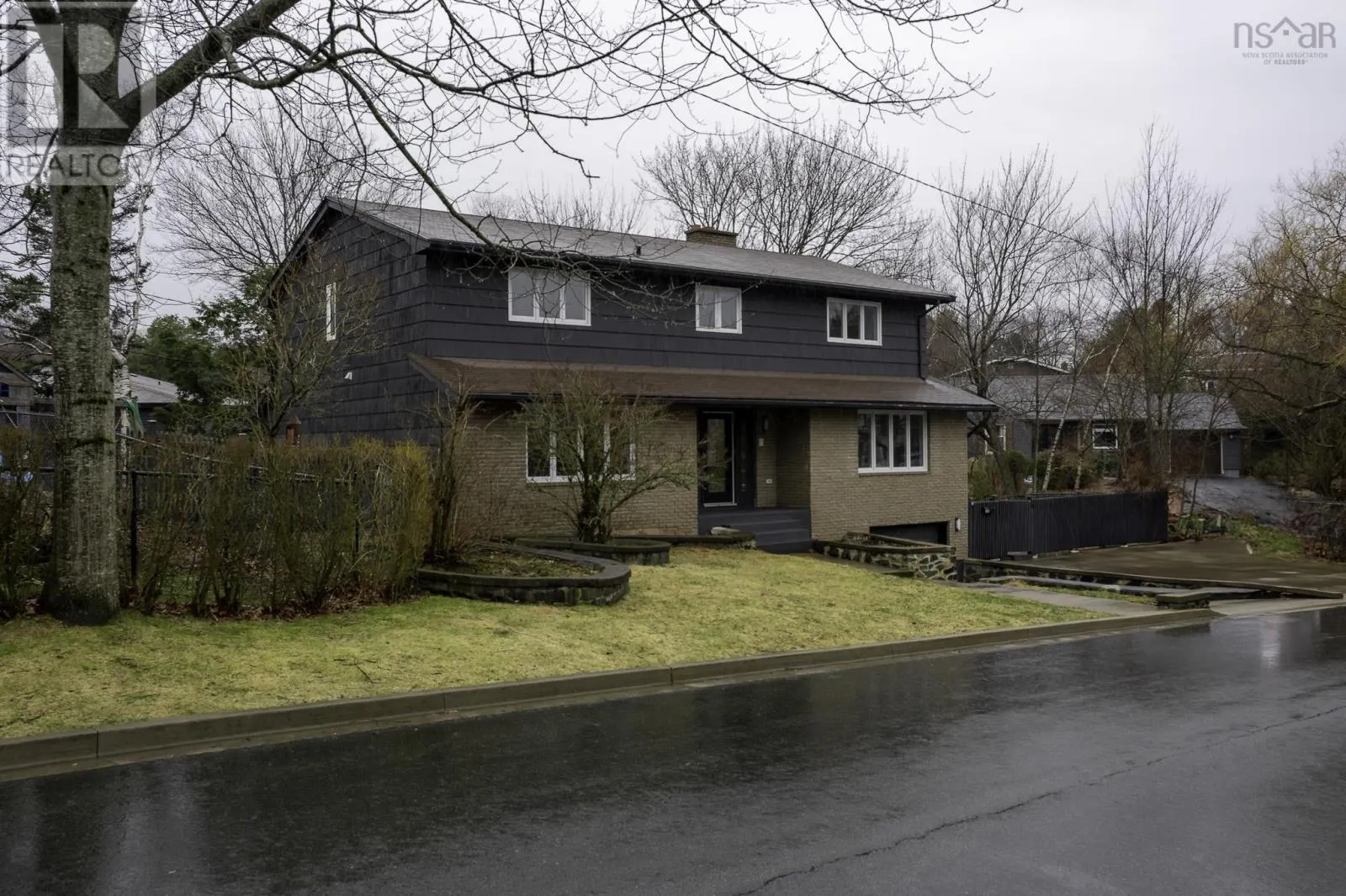 24 Parmbelle Lane