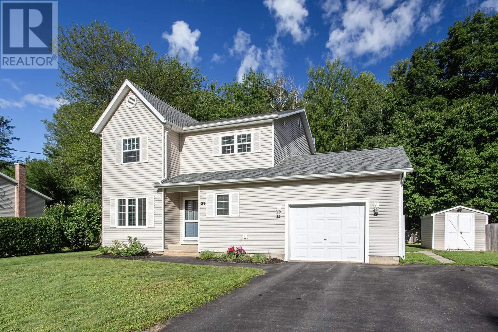 27 Pinecrest Drive
