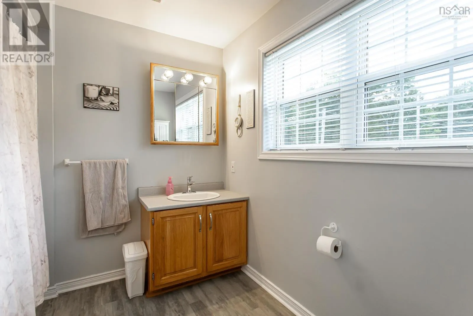 27 Pinecrest Drive