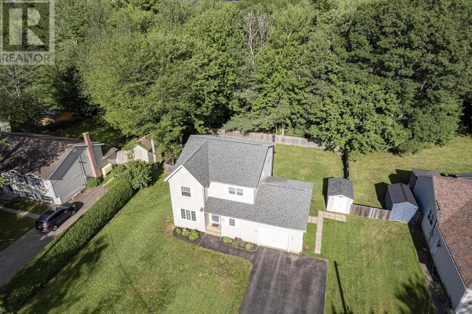 27 Pinecrest Drive