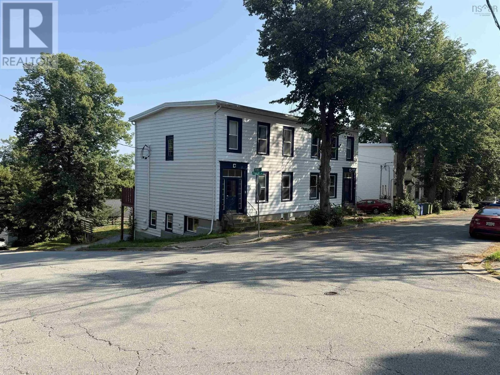 6&8 Tulip Street