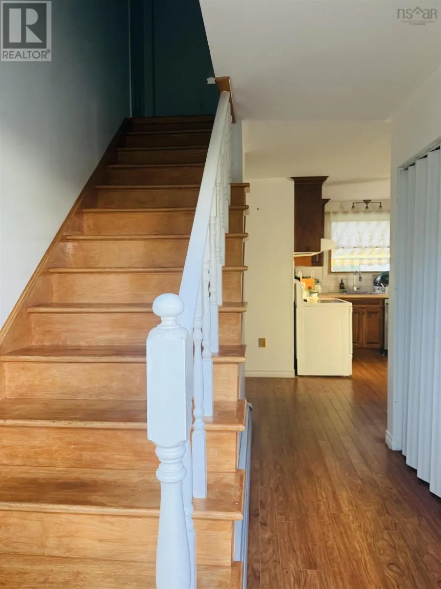 35 Gourok Avenue