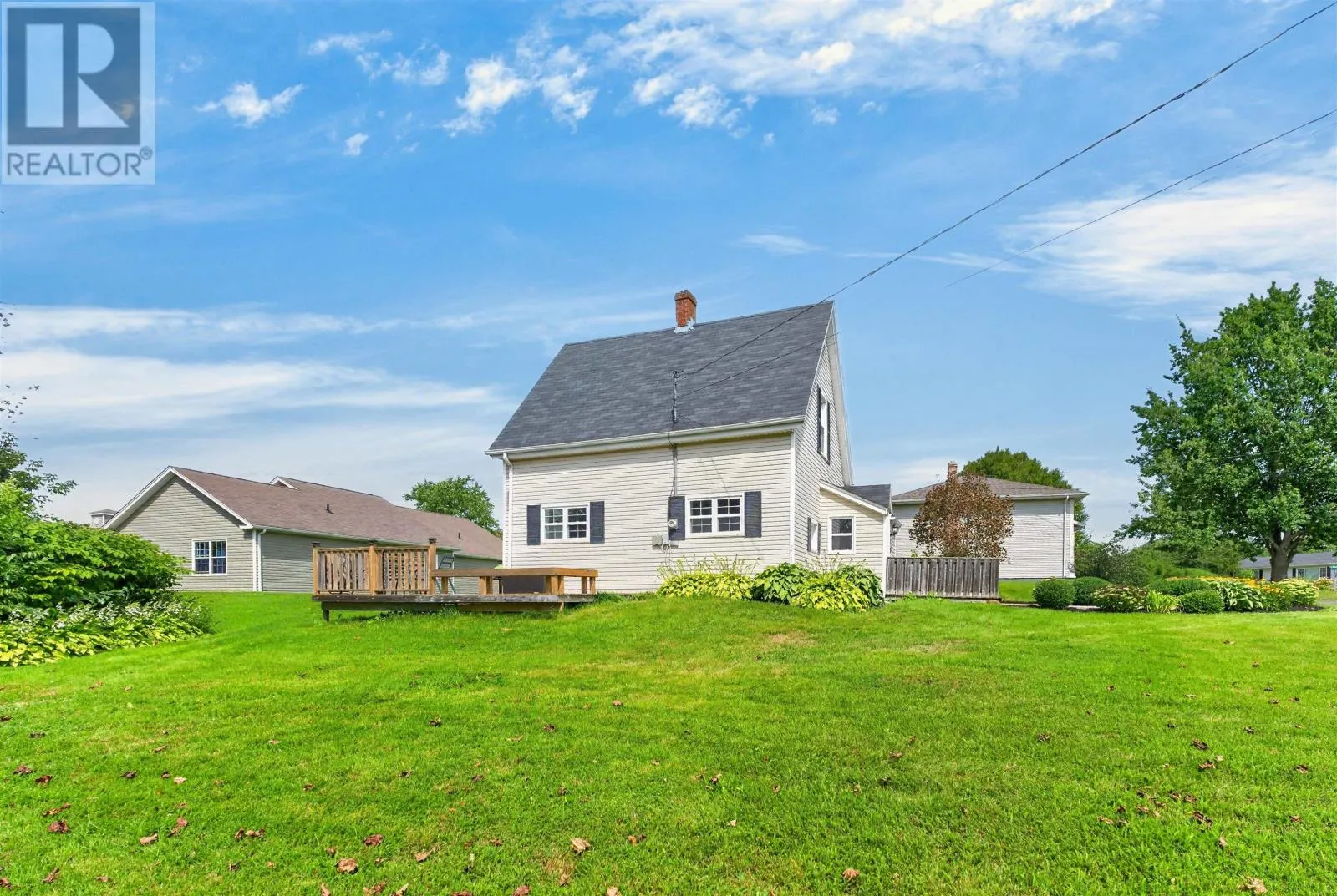 7 MacArthur Drive