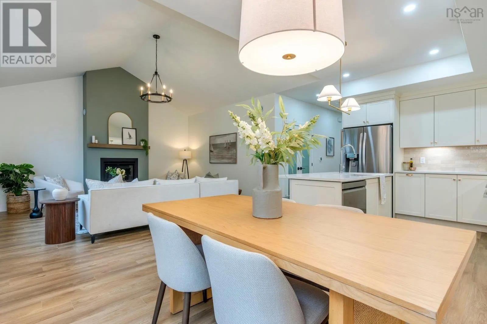 GW-38 73 Gardenia Way