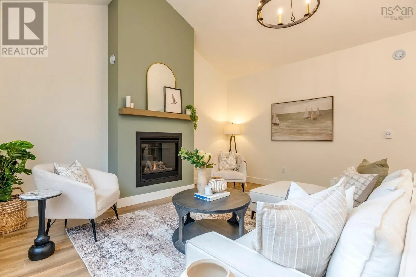 GW-38 73 Gardenia Way
