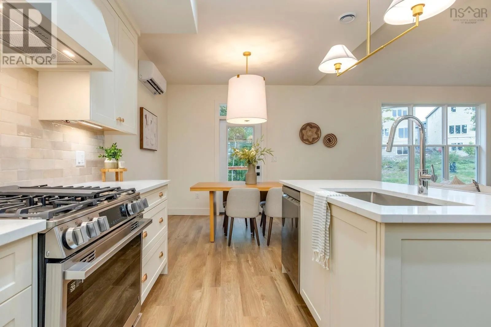GW-38 73 Gardenia Way
