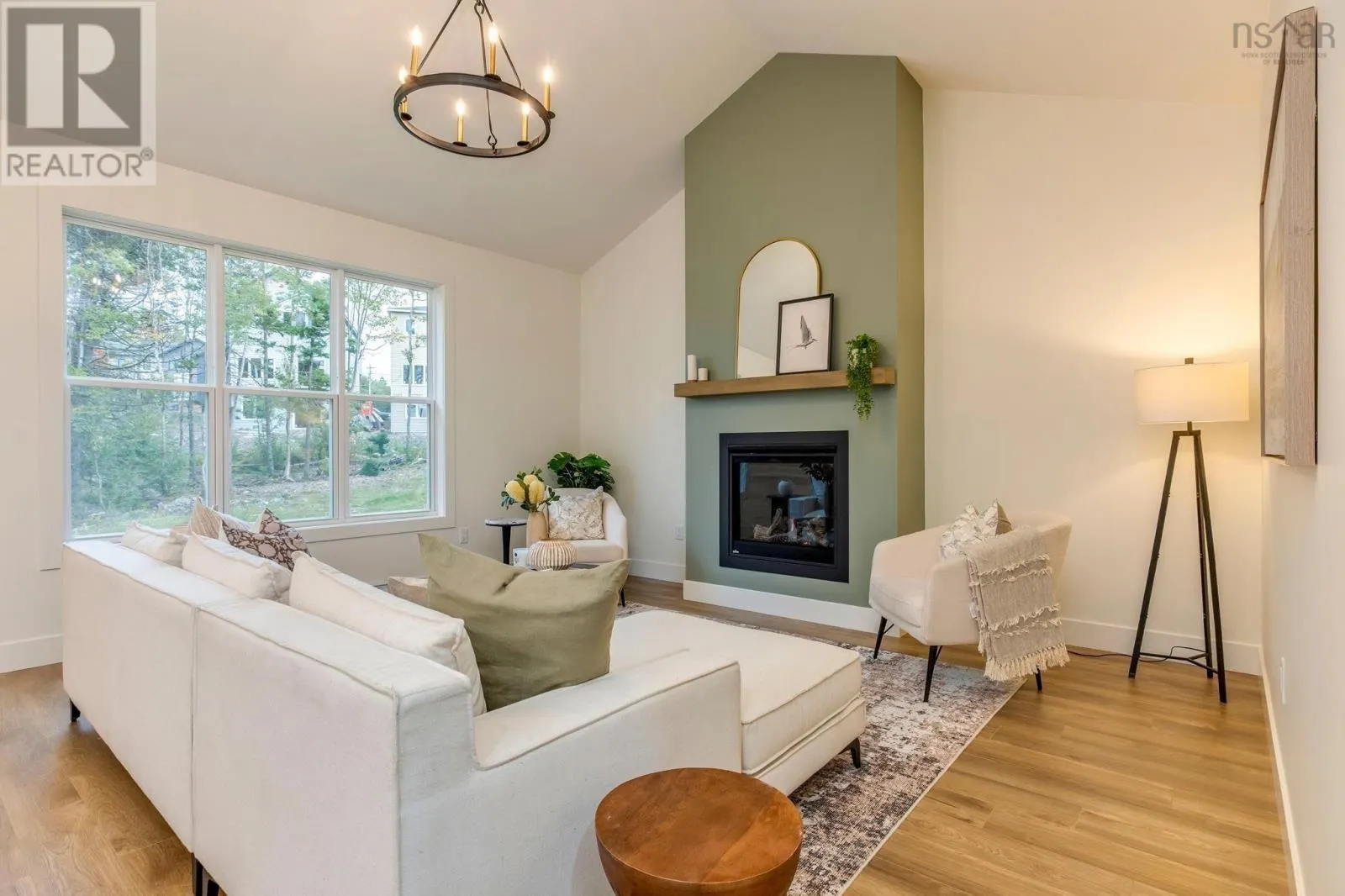 GW-38 73 Gardenia Way
