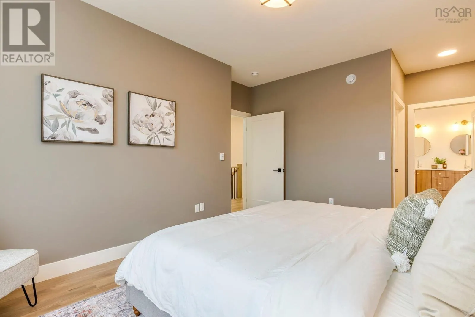 GW-38 73 Gardenia Way