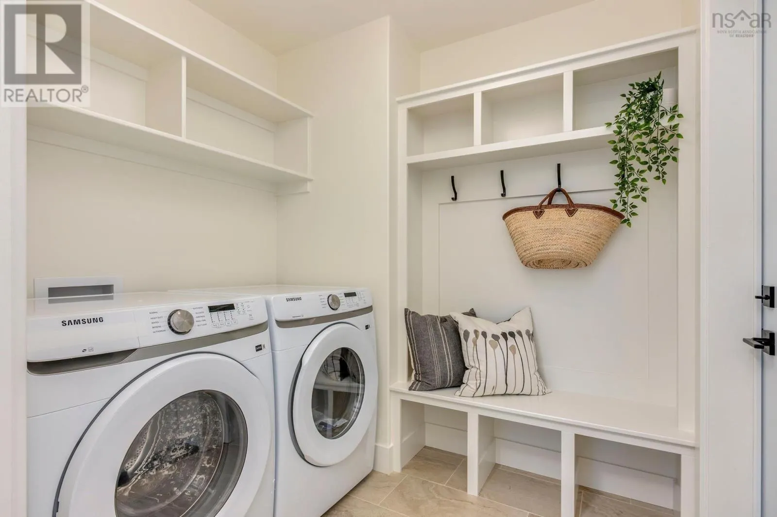 GW-38 73 Gardenia Way
