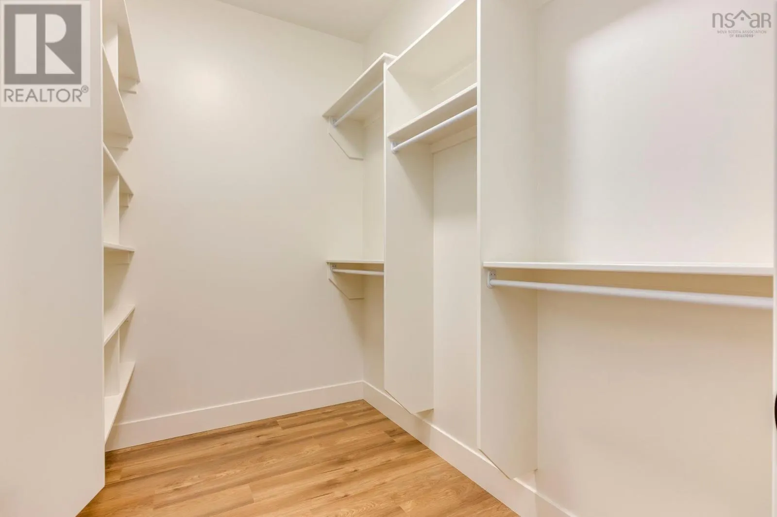GW-38 73 Gardenia Way