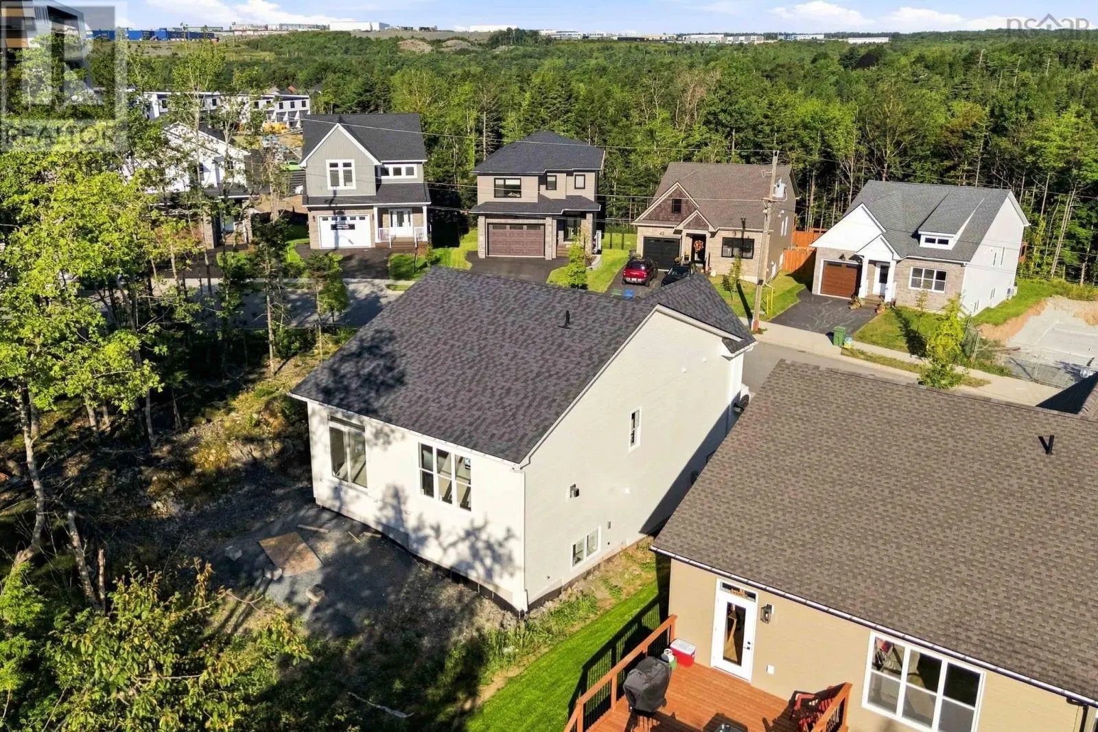 GW-41 39 Gardenia Way