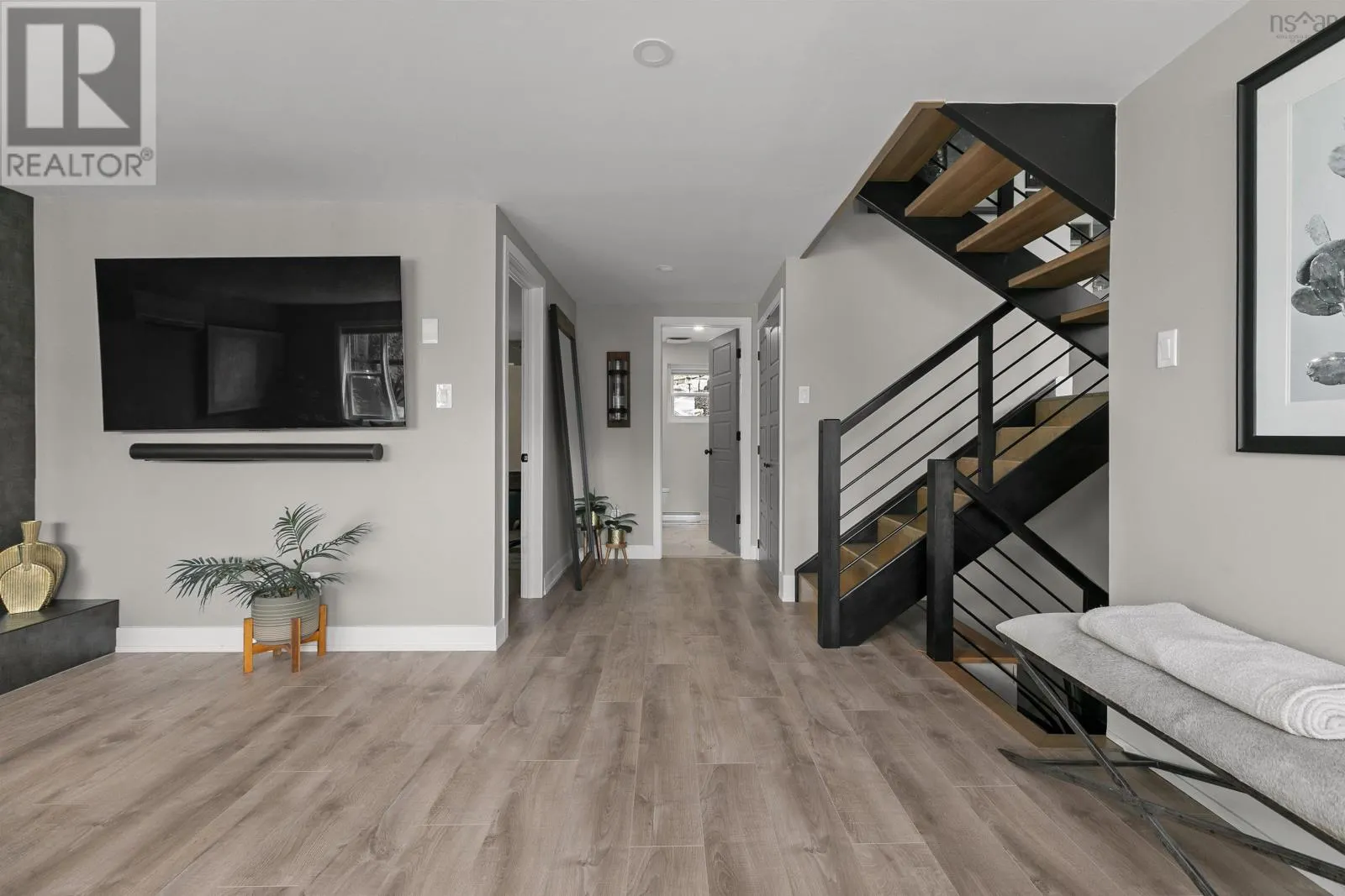 122 Regal Road