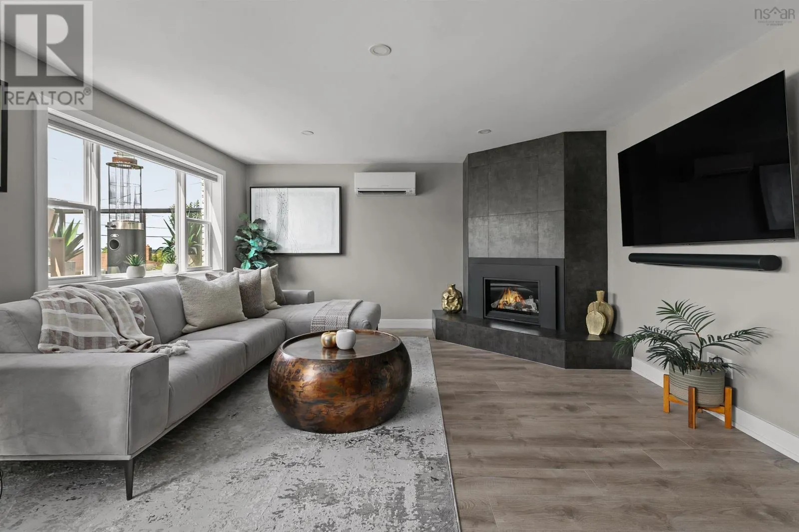 122 Regal Road