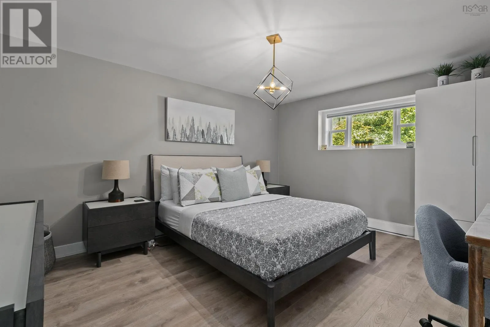 122 Regal Road