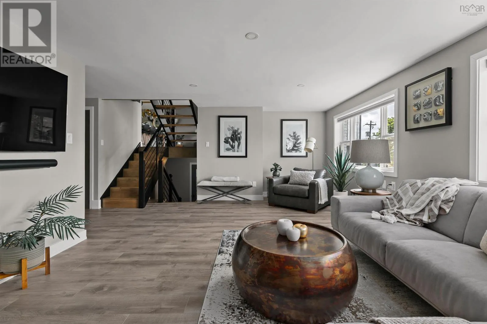 122 Regal Road