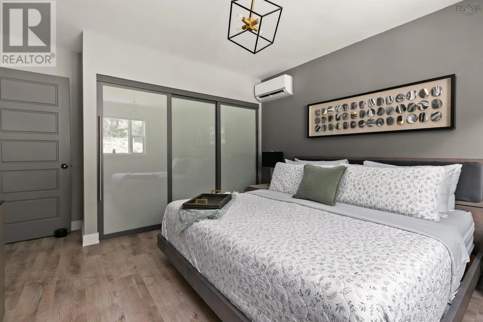 122 Regal Road