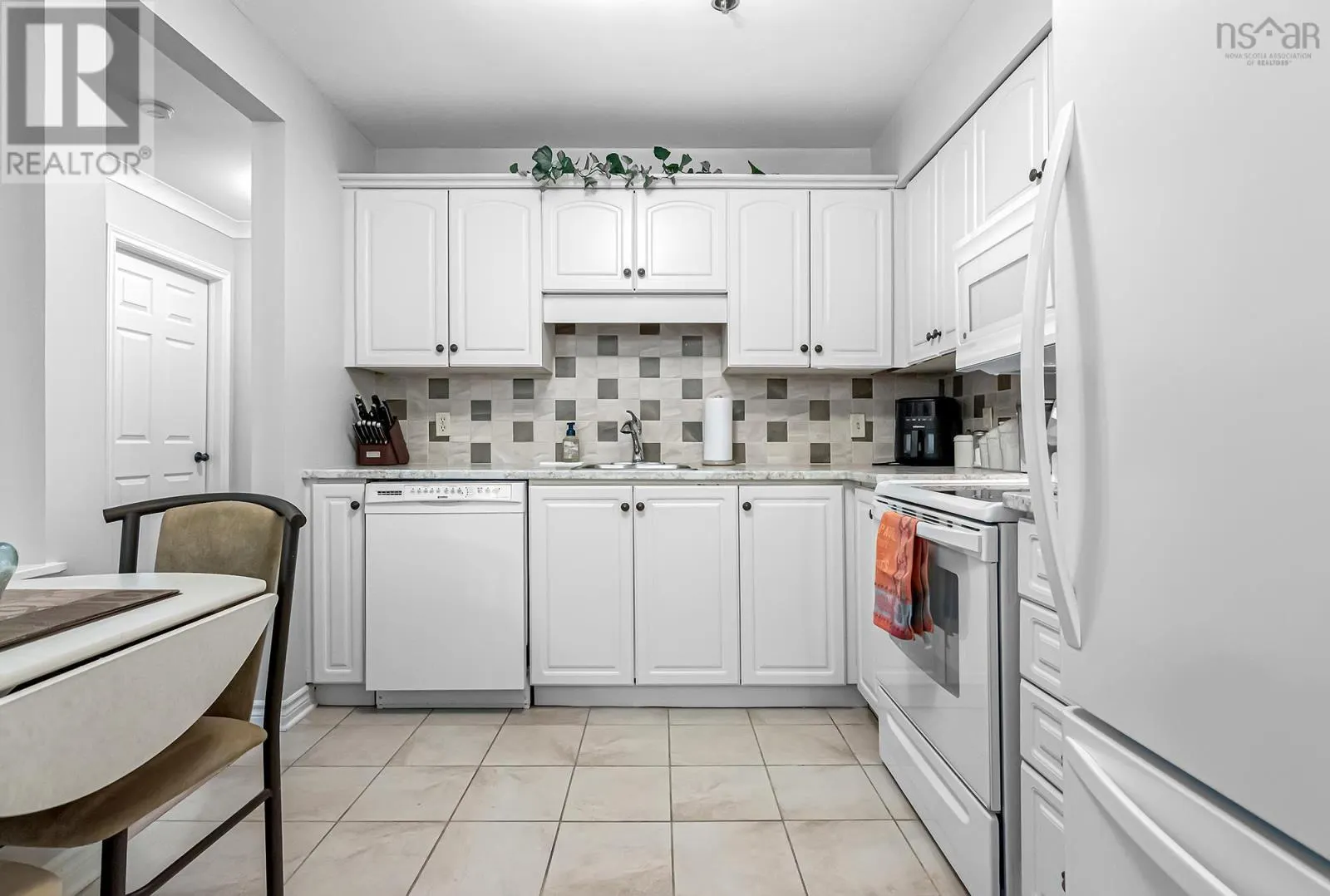 308 93 Kearney Lake Road
