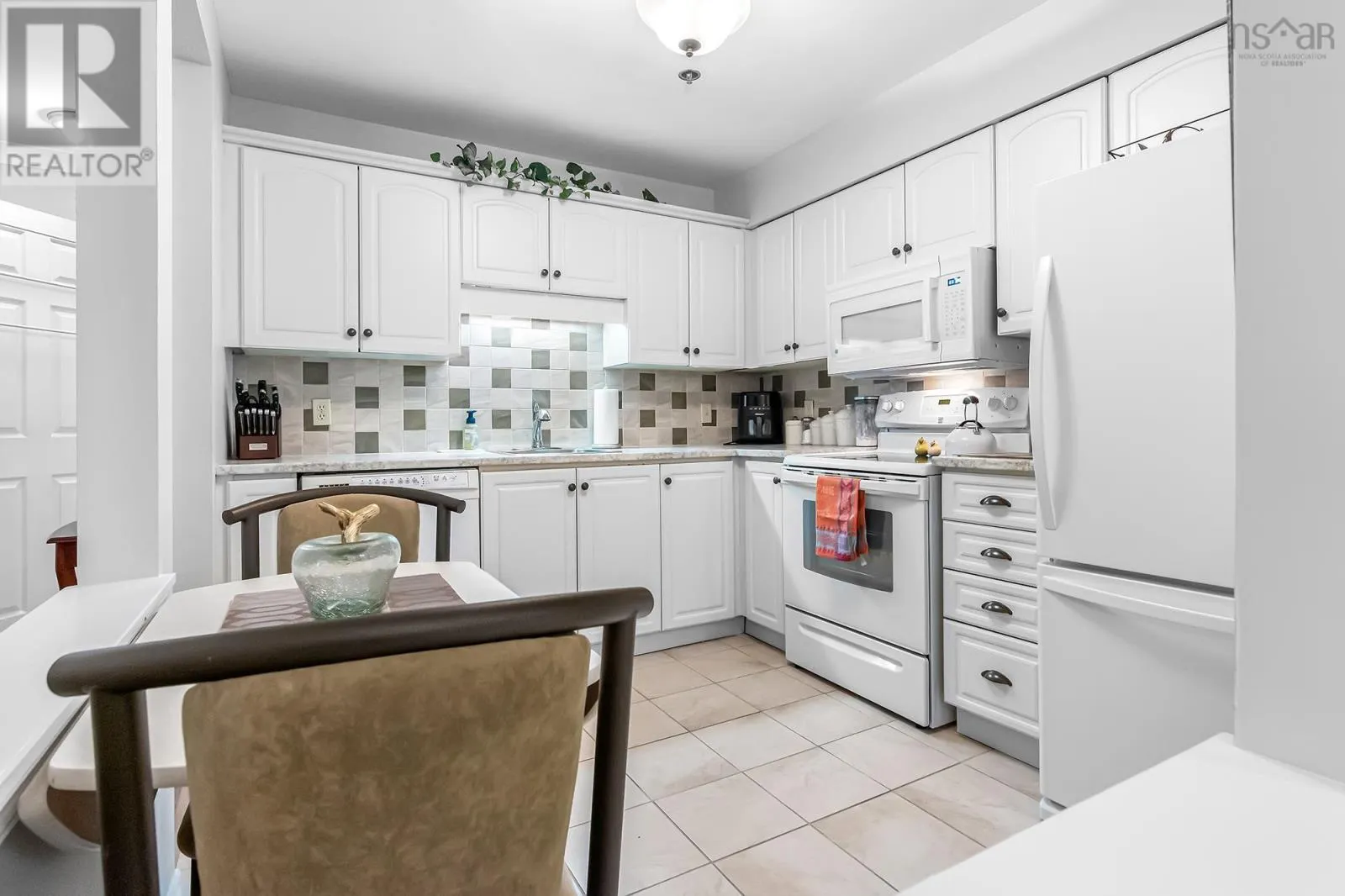 308 93 Kearney Lake Road