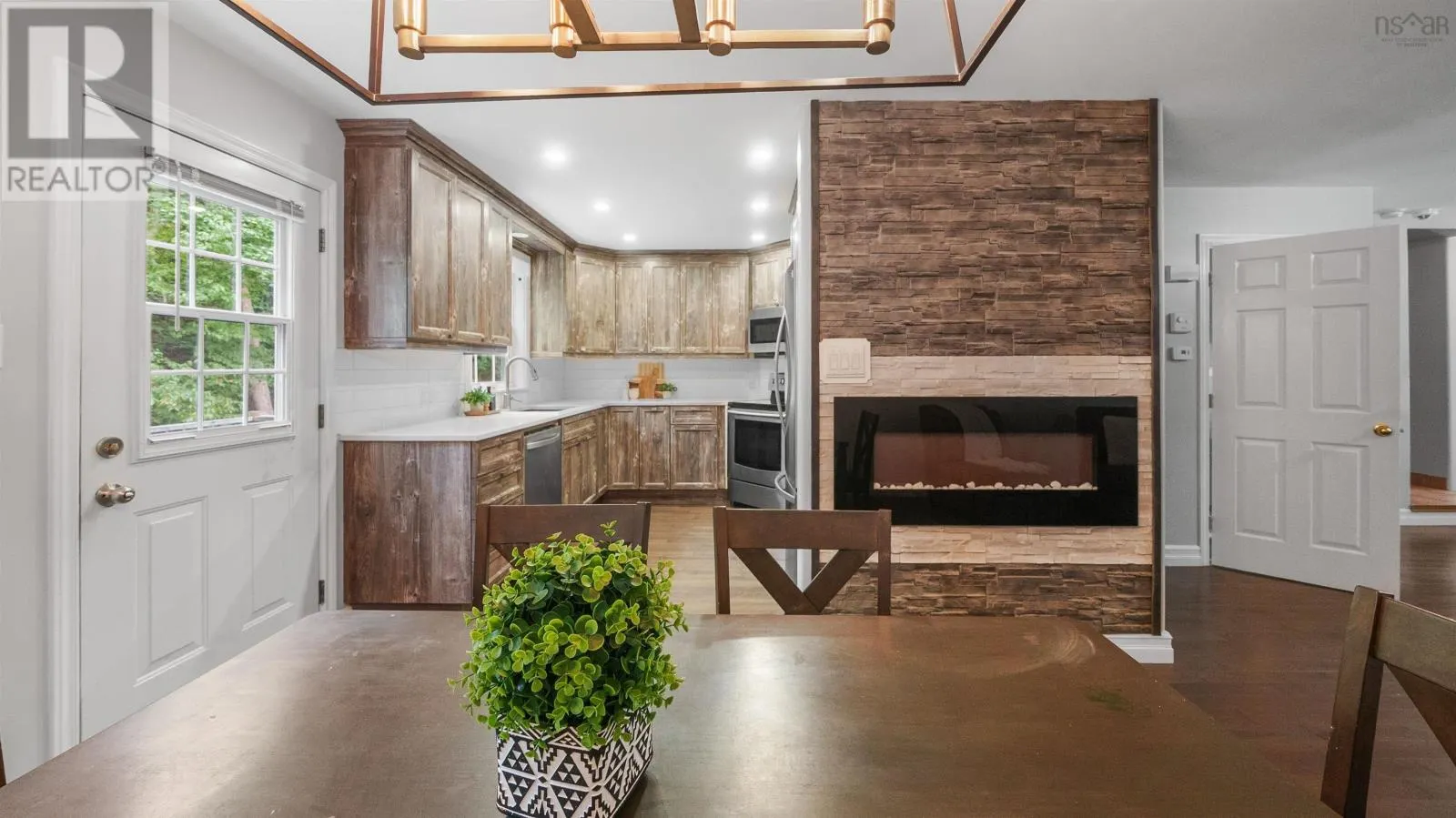 12 Maplewood Drive
