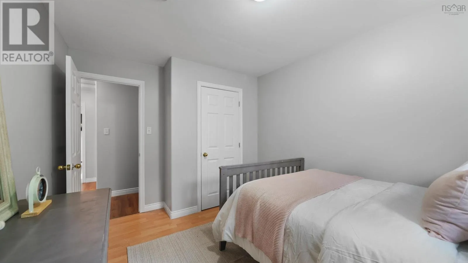 12 Maplewood Drive