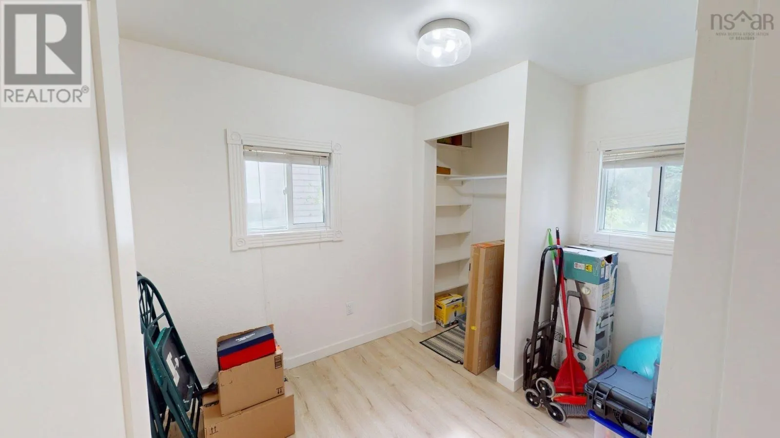 81 Coronation Drive