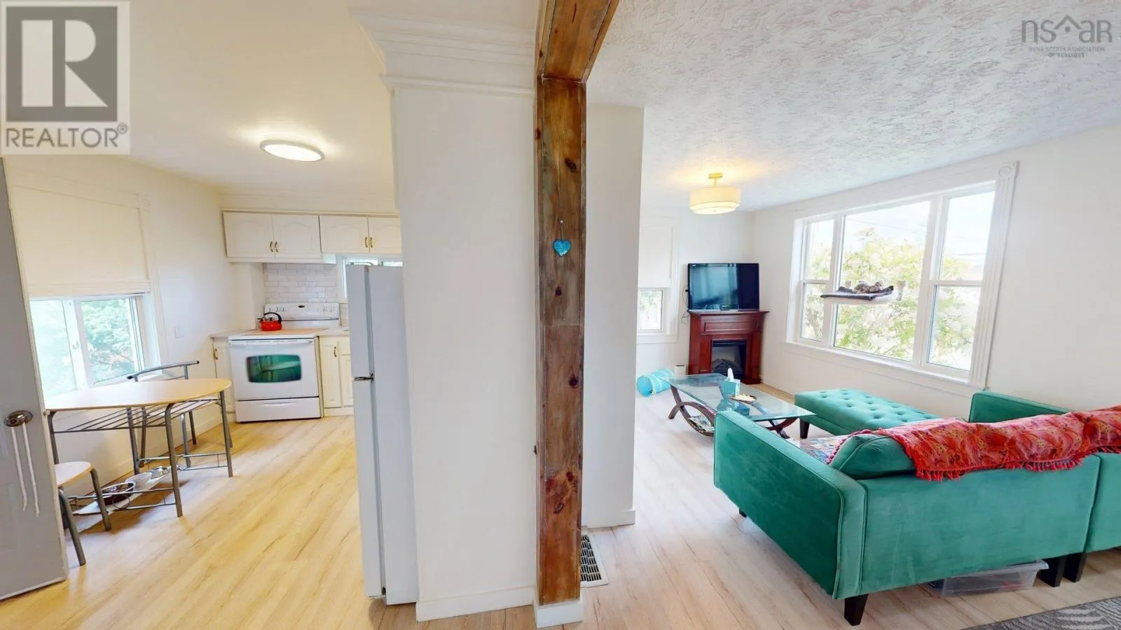 81 Coronation Drive