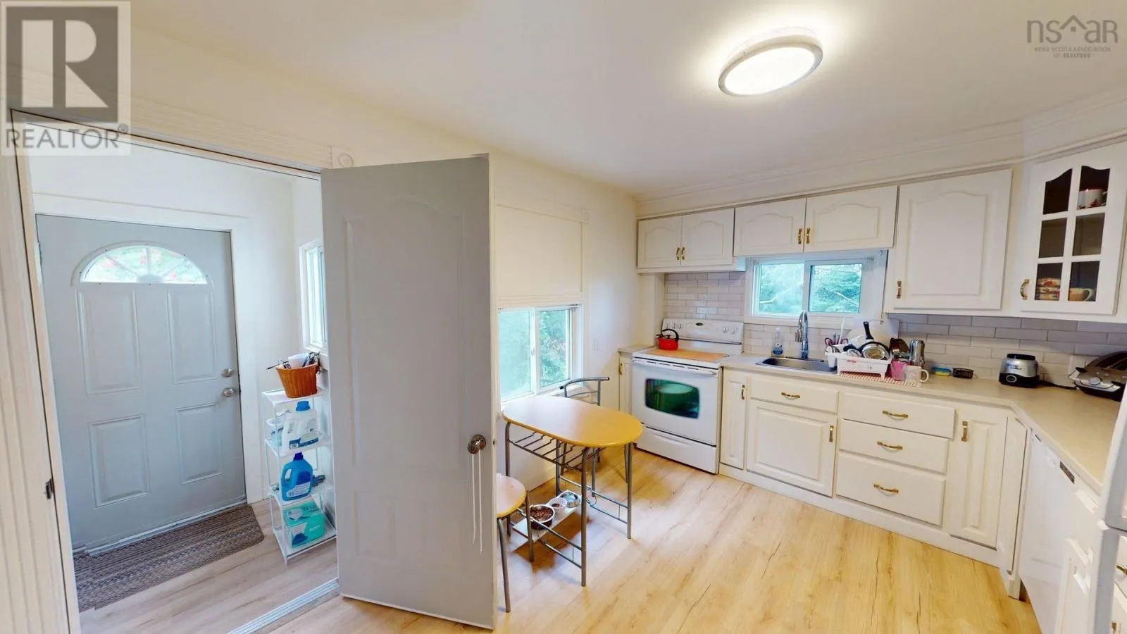 81 Coronation Drive