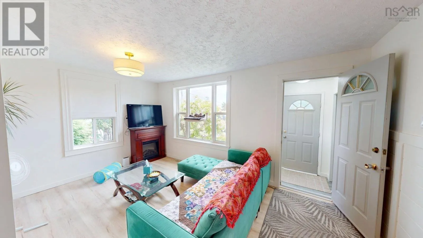 81 Coronation Drive